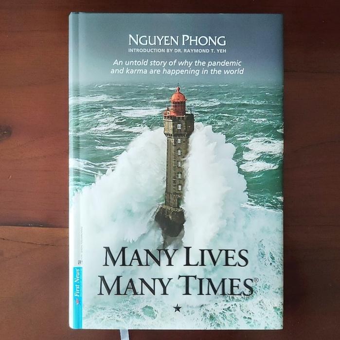 Sách Many Lives Many Times - Nguyen Phong