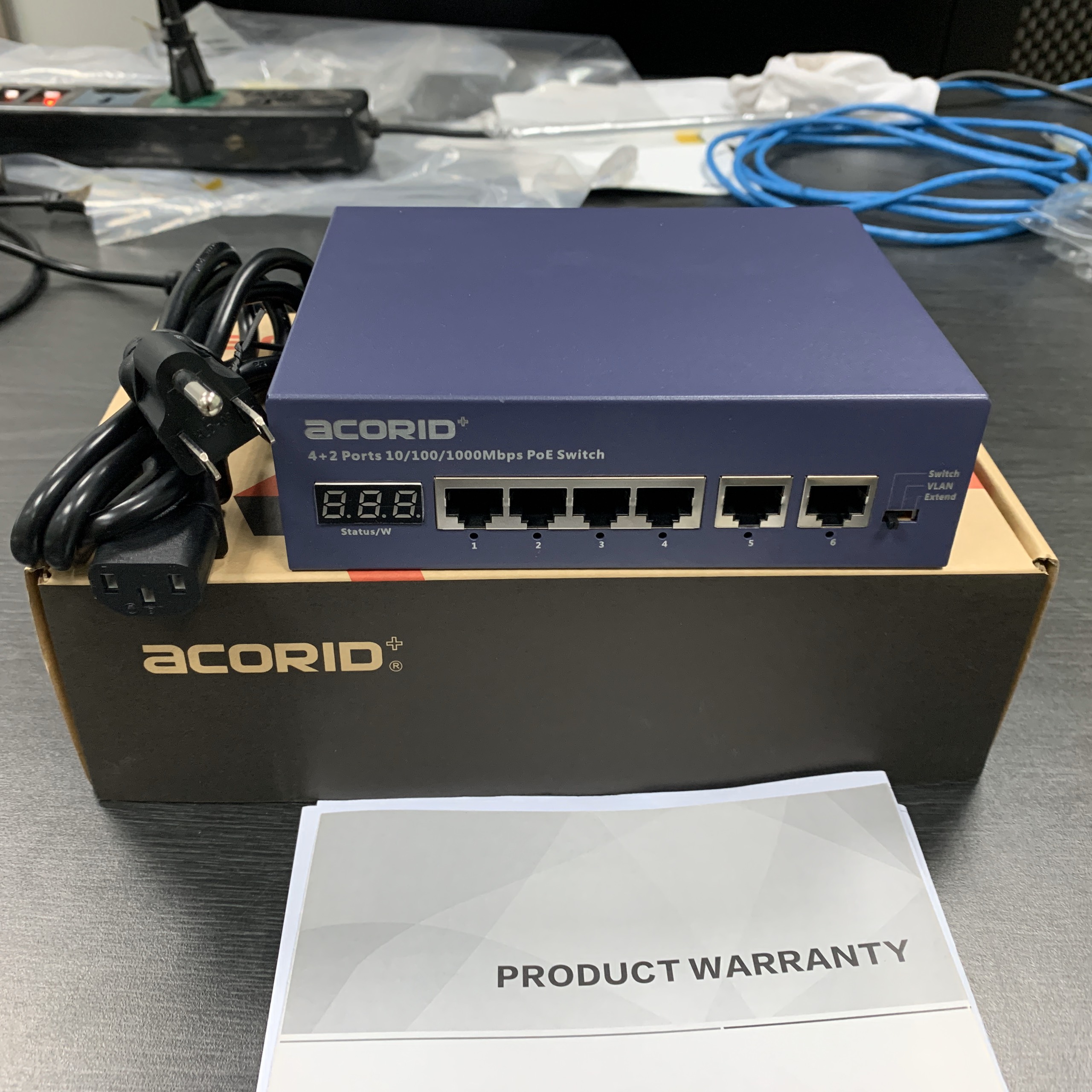 Switch Poe 4 port Gigabit Acorid GLS1704P2G 4 cổng POE+ 30W FE 10/1000Mbps , 2 cổng Uplink, tổng công suất 65W, Có đèn hiển thị công suất hiển thị- Hàng chính hãng