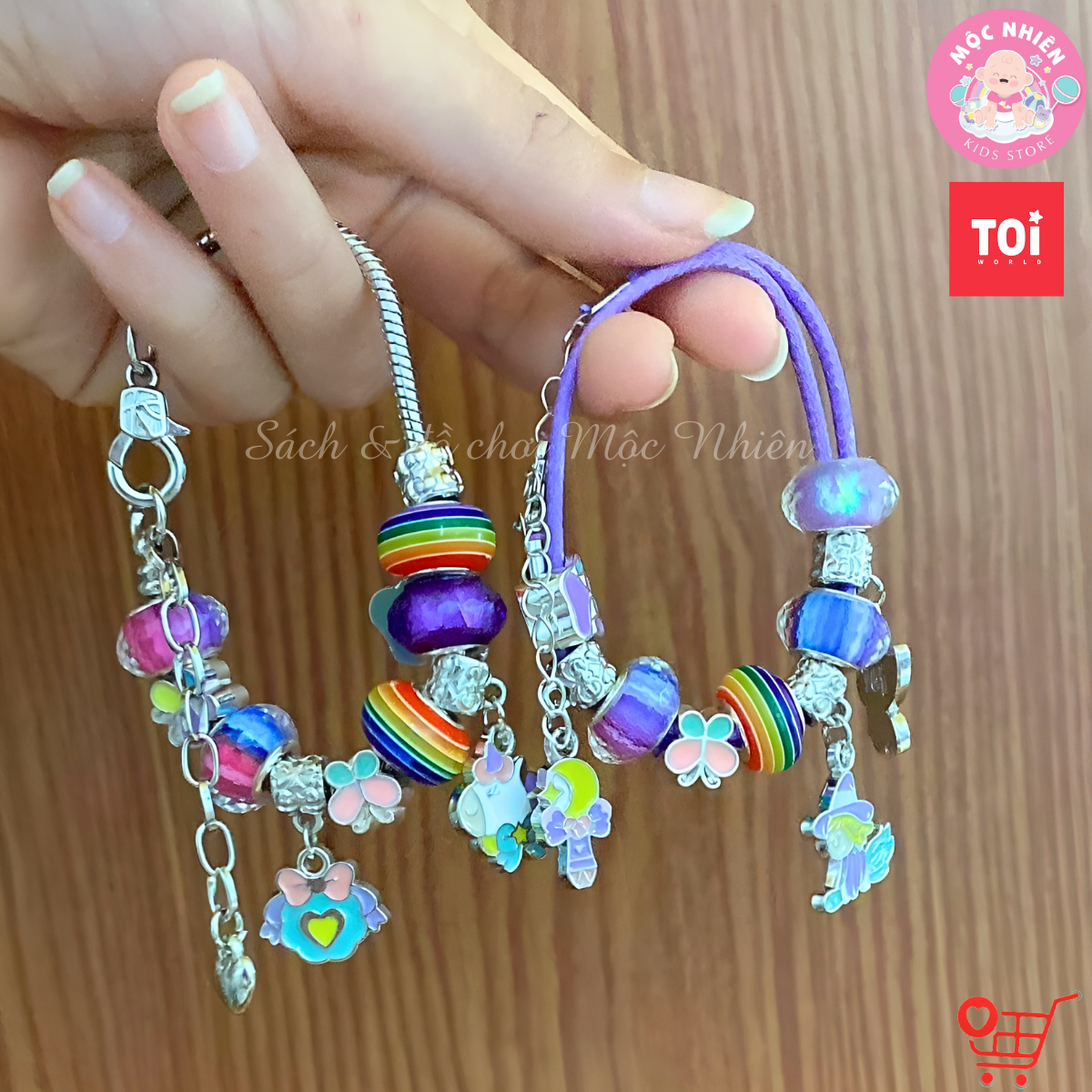 Đồ chơi vòng tay charm chính hãng TOI - Vòng tay thủ công cho bé gái DIY 3 chủ đề bé tự xỏ dây luồn hạt