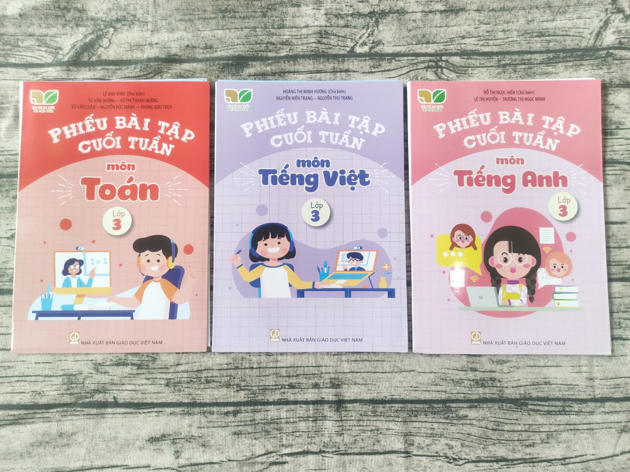 Combo 3 cuốn Phiếu Bài Tập Cuối Tuần Môn Tiếng Việt, Toán, Tiếng Anh Lớp 3