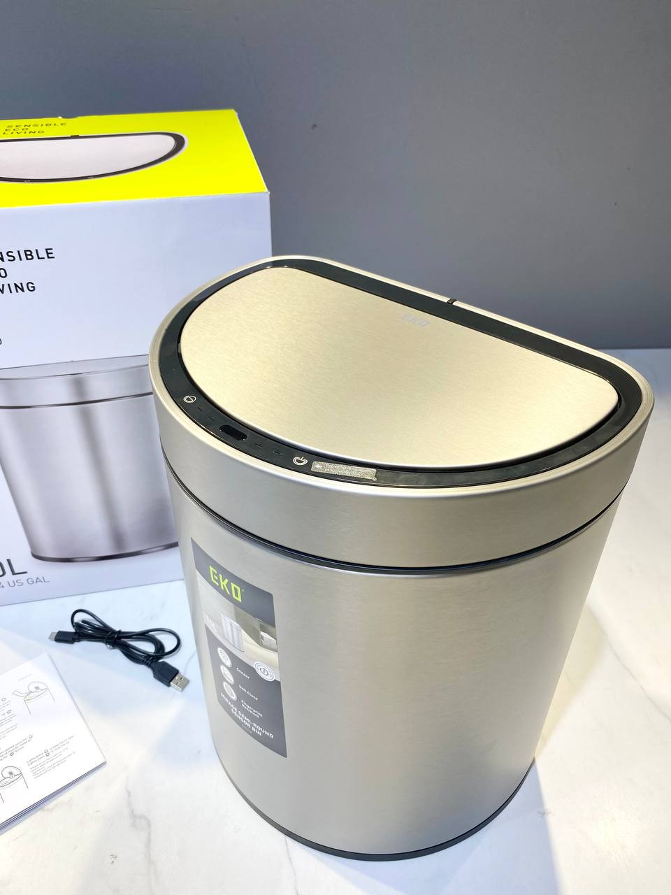 Thùng rác cảm biến chống bám vân tay EKO EK9331RMMT-10L Made in EU Hàng chính hãng