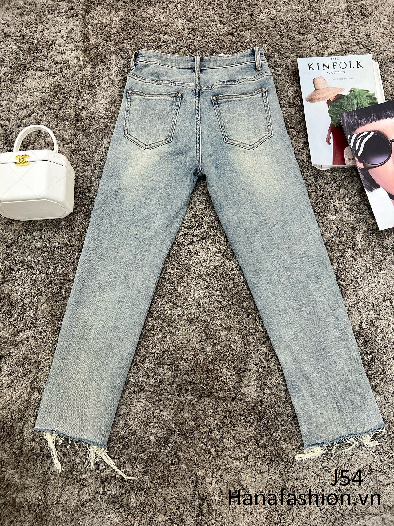 Quần Jeans ôm ống côn -J54