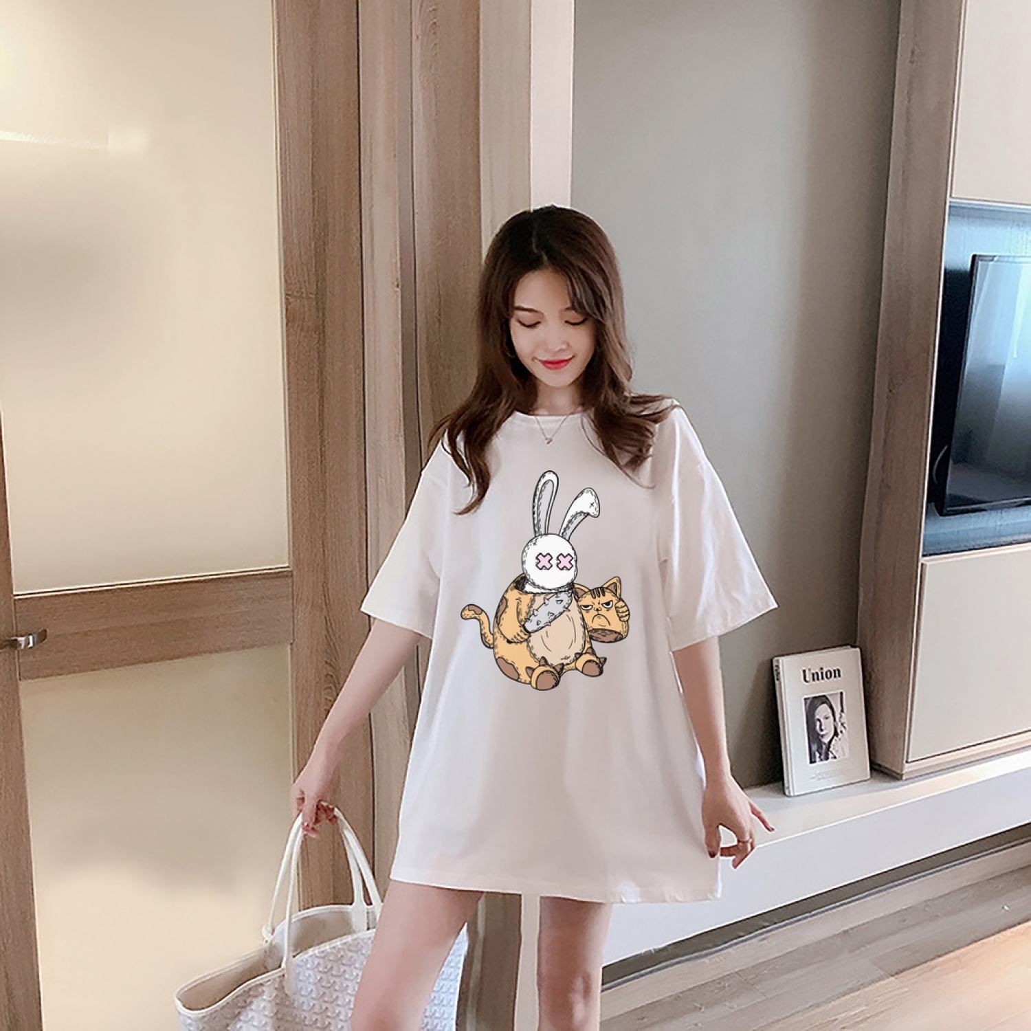 Áo Thun Nam Nữ Rabit Chất Cotton Cao Cấp Dày Mịn Thoáng Mát Form Rộng Tay Lỡ Thời Trang Đường Phố Unisex