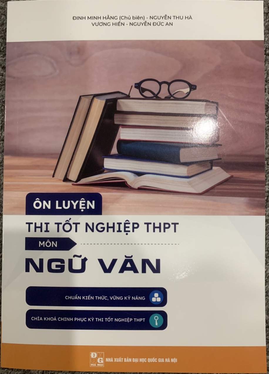 Sách - Ôn luyện thi tốt nghiệp THPT Môn Ngữ Văn (2023)