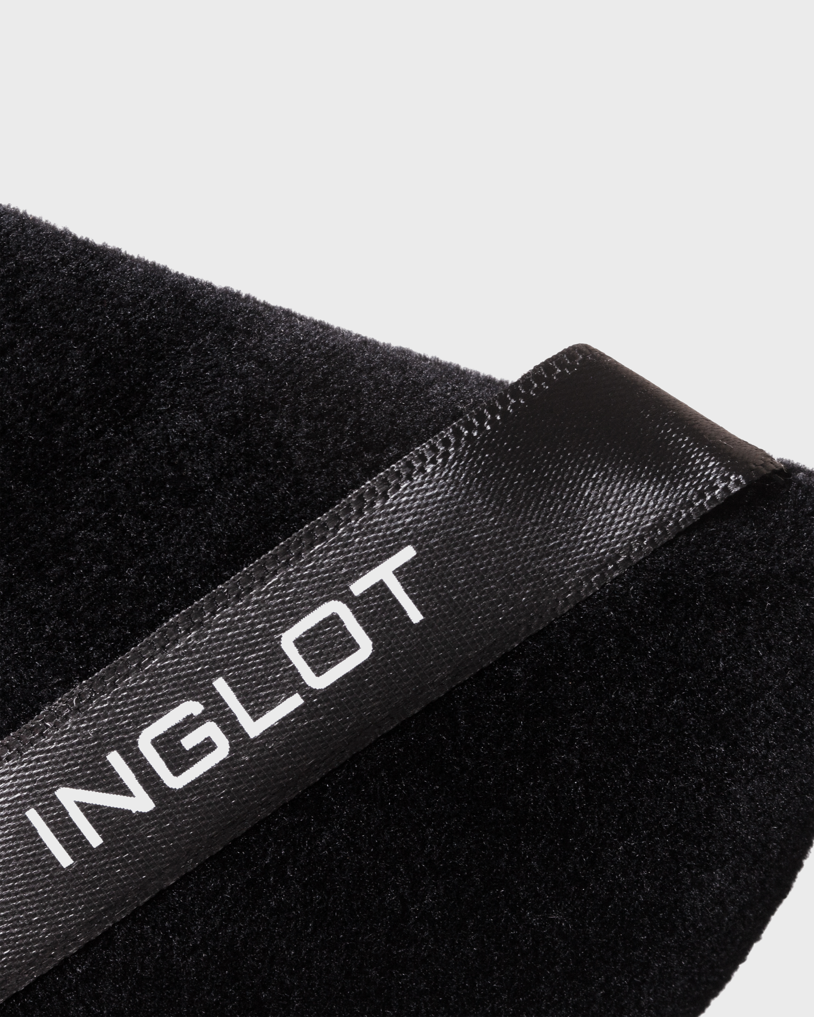 Bông Tam Giác Tán Phấn Phủ &amp; Phấn Nén Trang Điểm – Triangular Makeup Applicator