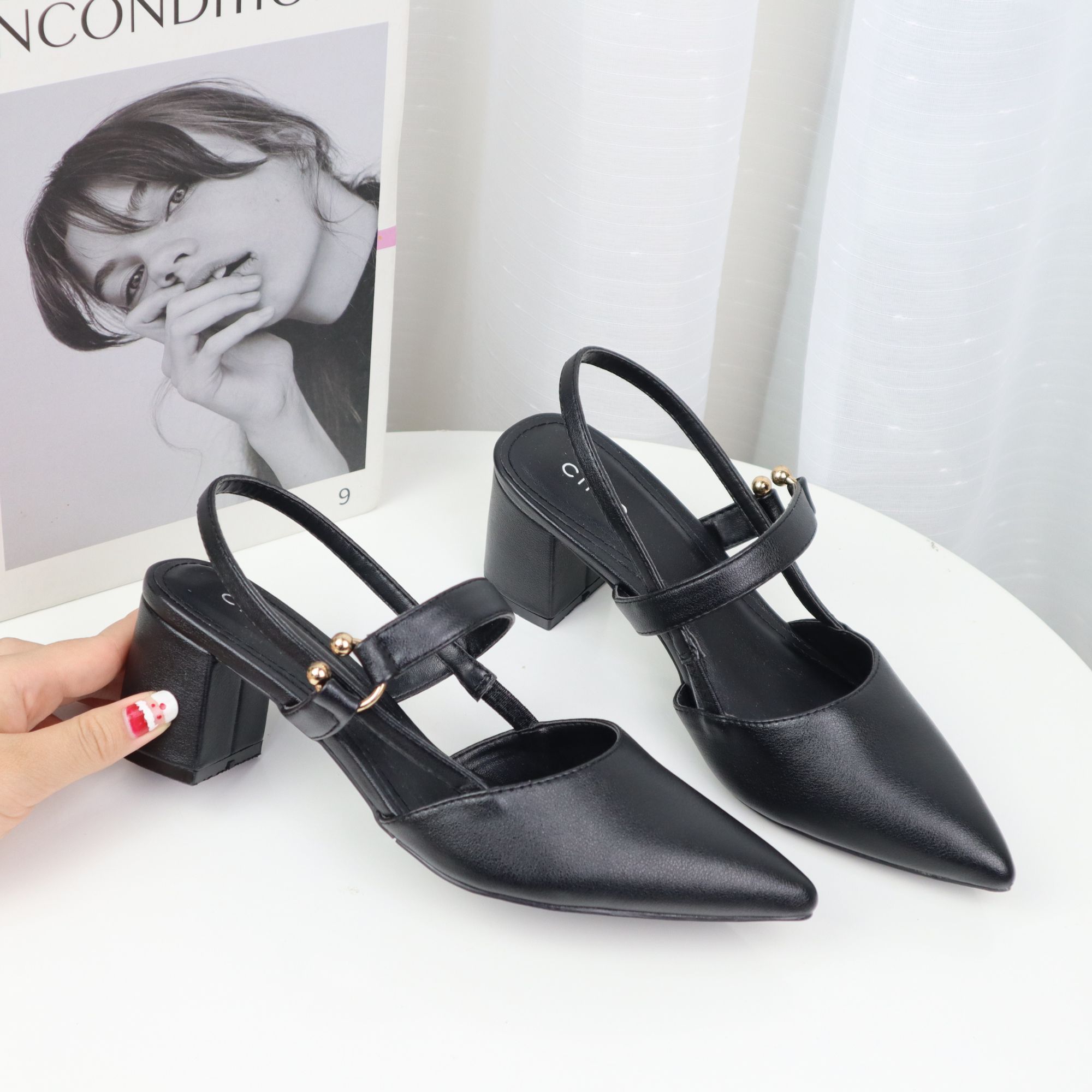 Giày sandal cao gót nữ slingback mũi nhọn thanh lịch phối màu nhẹ nhàng đế vuông Cillie 1167