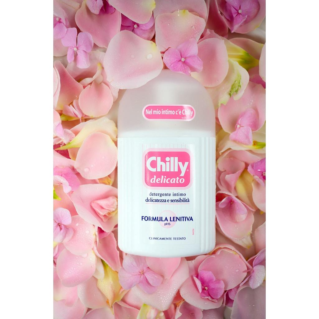 Combo 2 chai Dung dịch vệ sinh phụ nữ Chilly Delicato - Dưỡng mềm mại, sạch dịu êm - số 1 tại Italy-