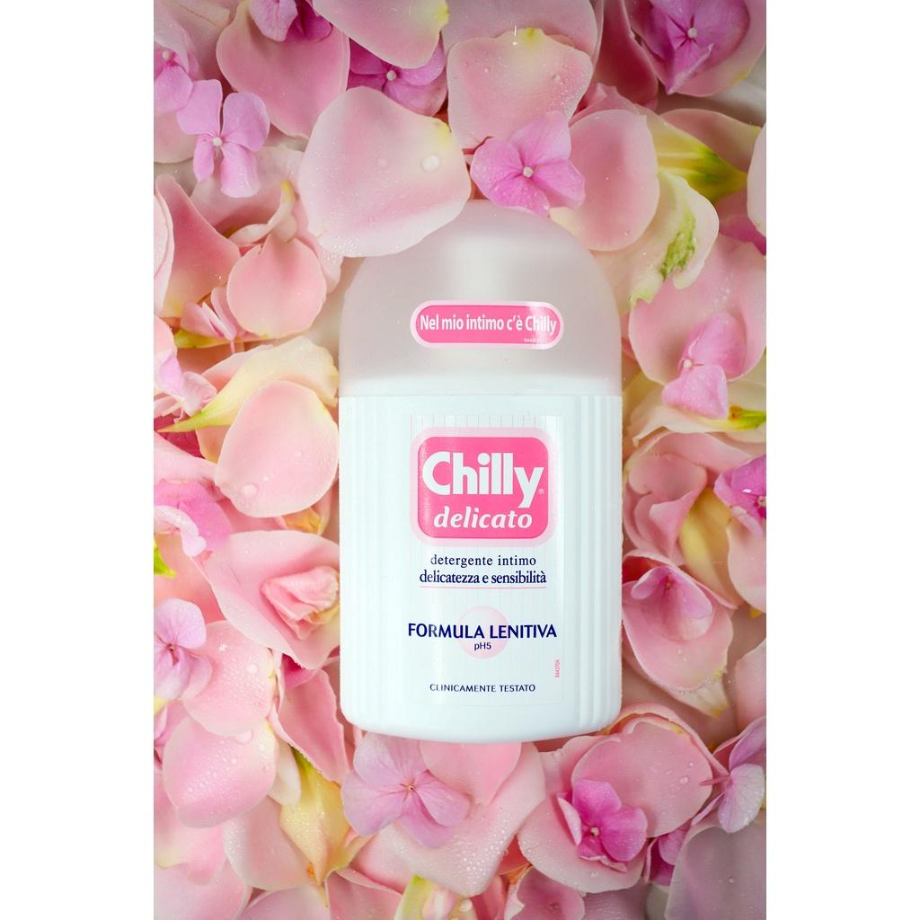 Combo 2 chai Dung dịch vệ sinh phụ nữ Chilly Delicato - Dưỡng mềm mại, sạch dịu êm - số 1 tại Italy- (200ml/chai)