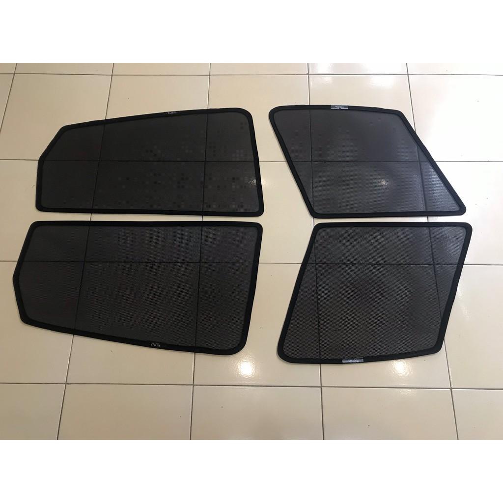 Rèm che nắng theo xe Hyundai Kona loại nam châm hít