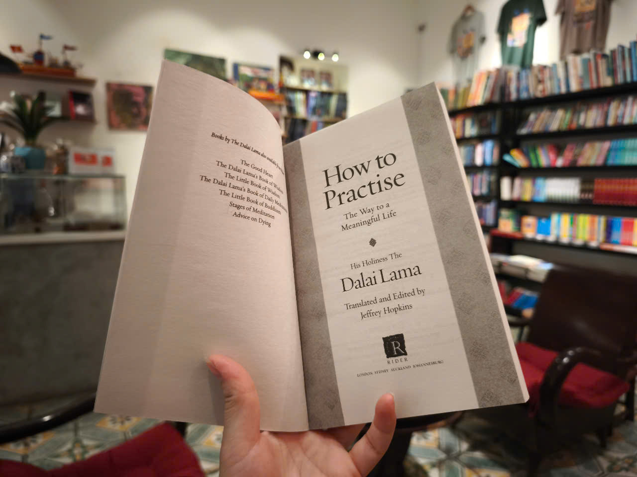 Sách - How to Practise by Dalai Lama - Tôn Giáo tiếng Anh/ Religion in English