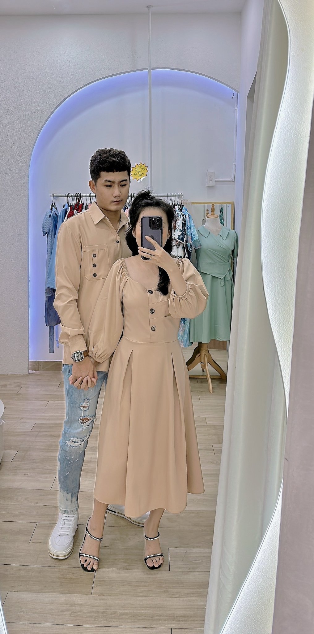 Set đồ đôi mới - hình thật
