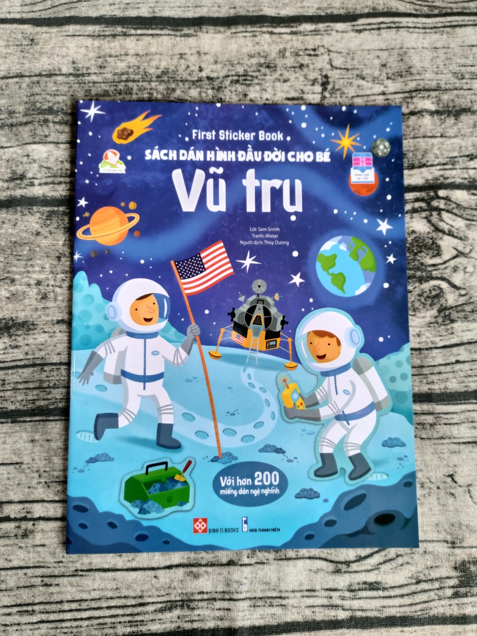 First Sticker Book - Sách Dán Hình Đầu Đời Cho Bé