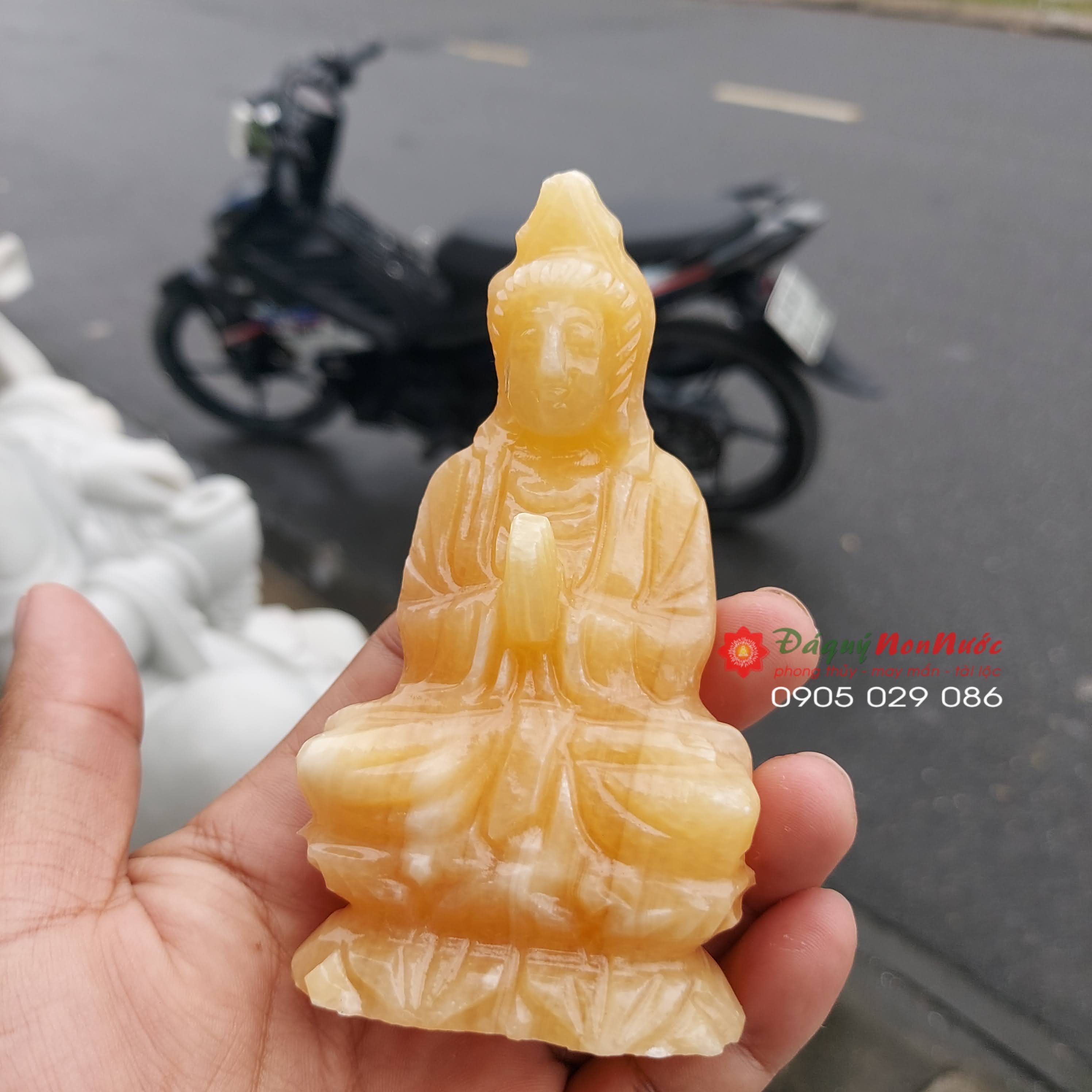 Tượng Phật quan âm đá ngọc hoàng long 10cm - đá Non Nước