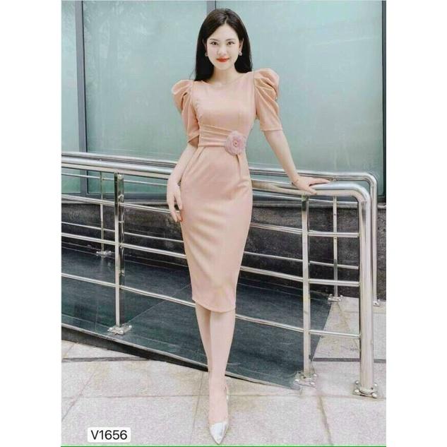 Đầm Ôm Body Xếp Ly Eo Kèm Hoa Gài Sang Trọng, Gam Màu Tôn Da, Nhẹ Nhàng, Thanh Lịch