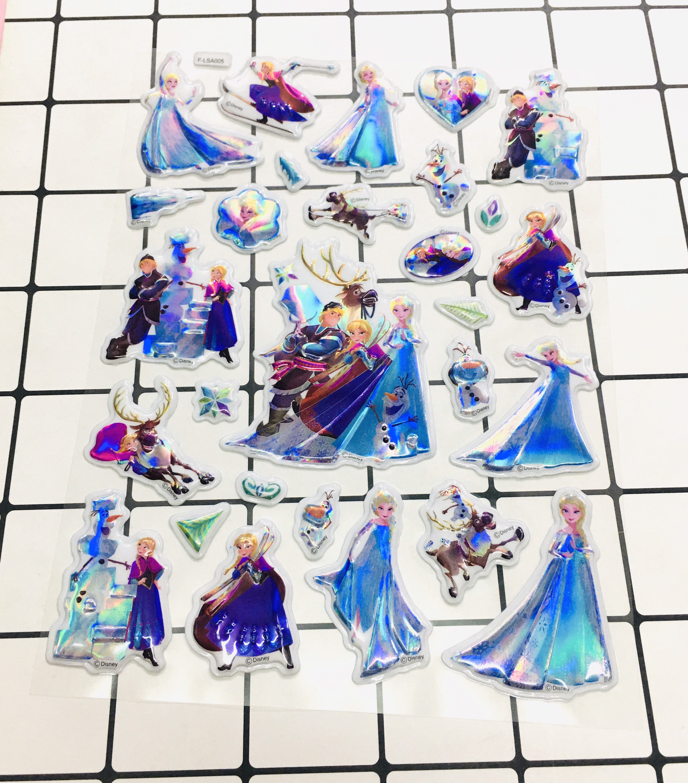 Hình Dán sticker ELSA Nổi 3D set 3 bảng