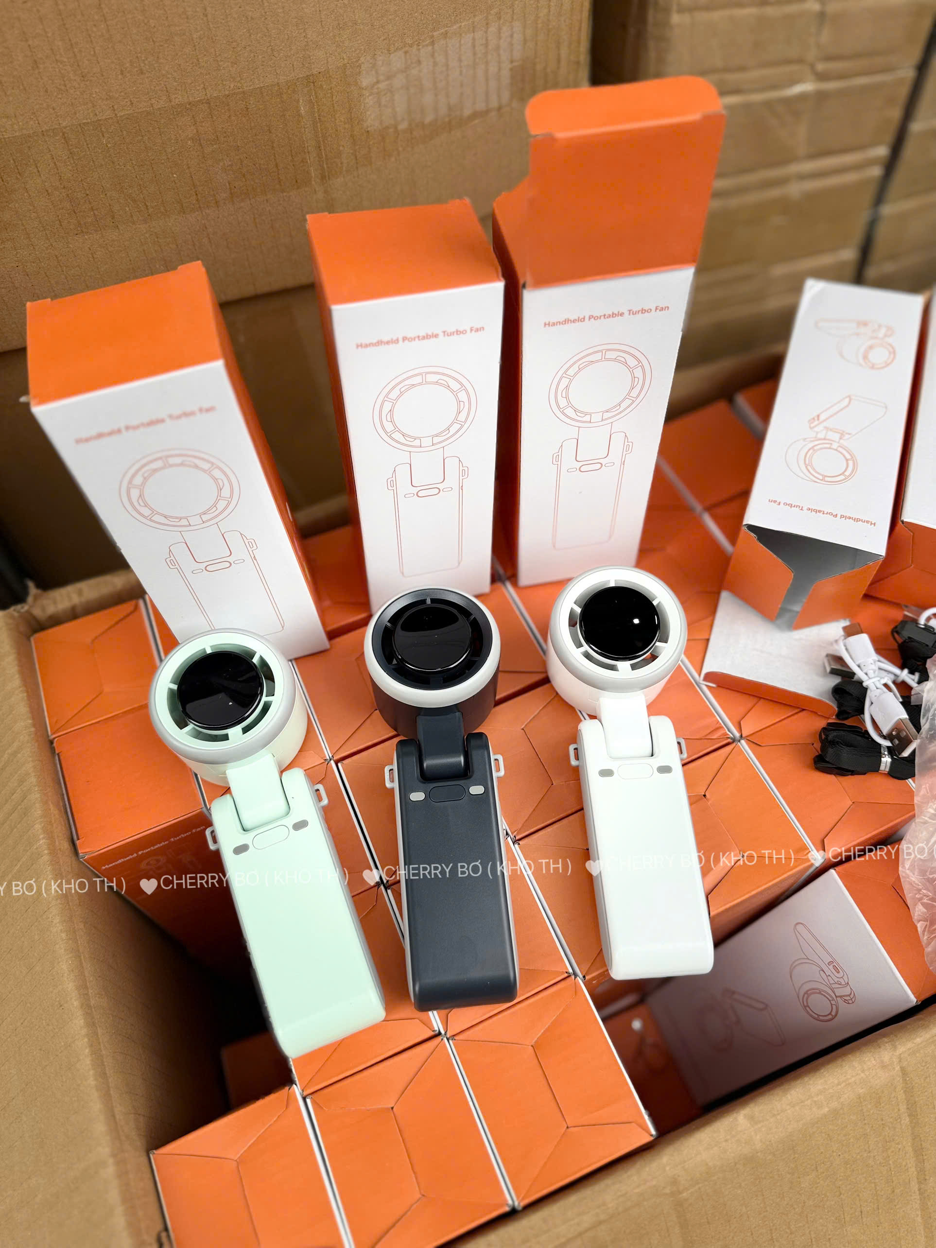 [KoSuyTu] Quạt ION Cầm Tay - 5 Tốc Độ Gió Hiển Thị Màn Hình Led, Pin Trâu 4000mAh, Xoay 180 Độ, Gấp Gọn, Có Dây Đeo