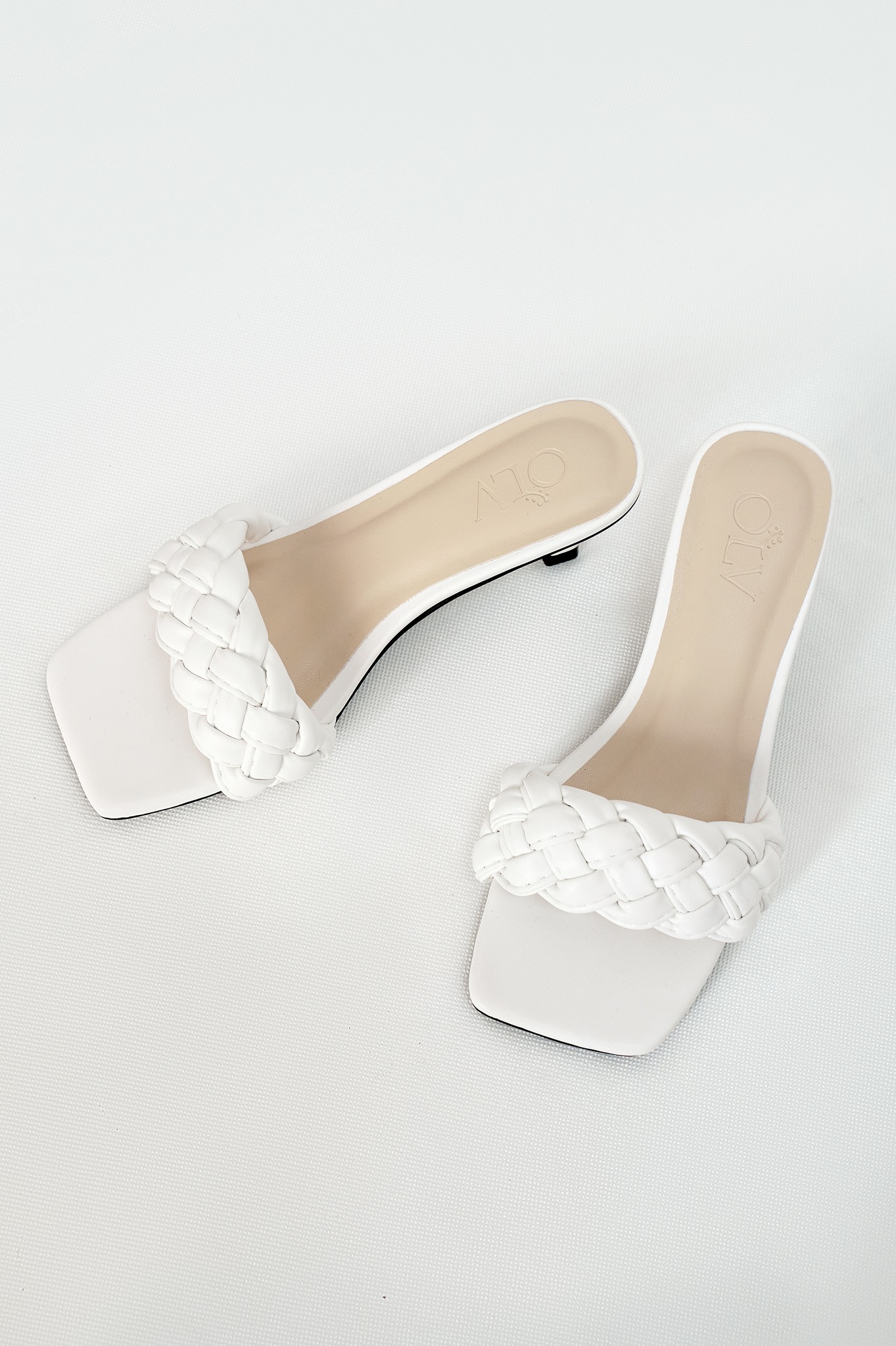 OLV - Giày Cloud Braided Heels