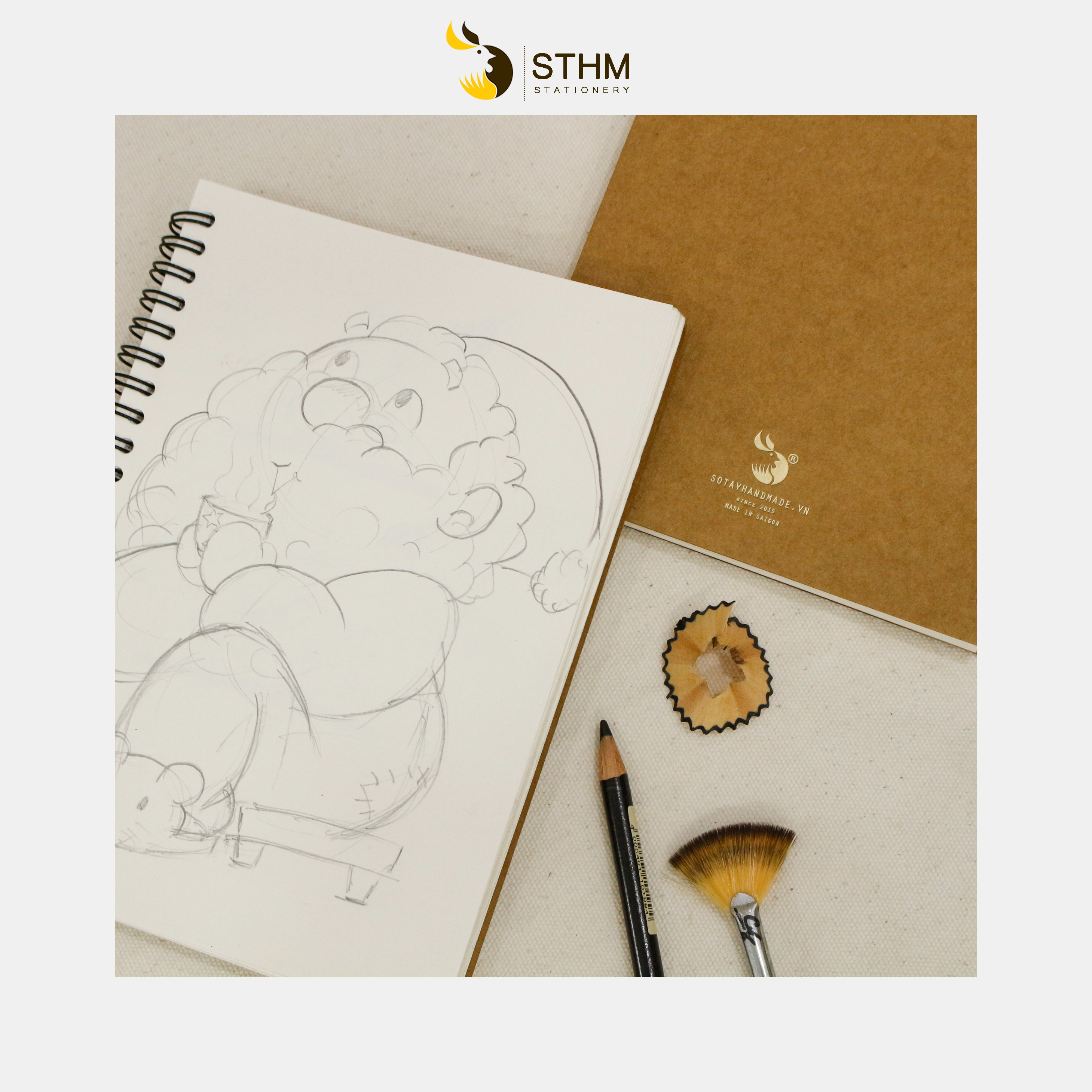 Sổ tay vẽ chì - Sketchbook - A4 - Bìa đen