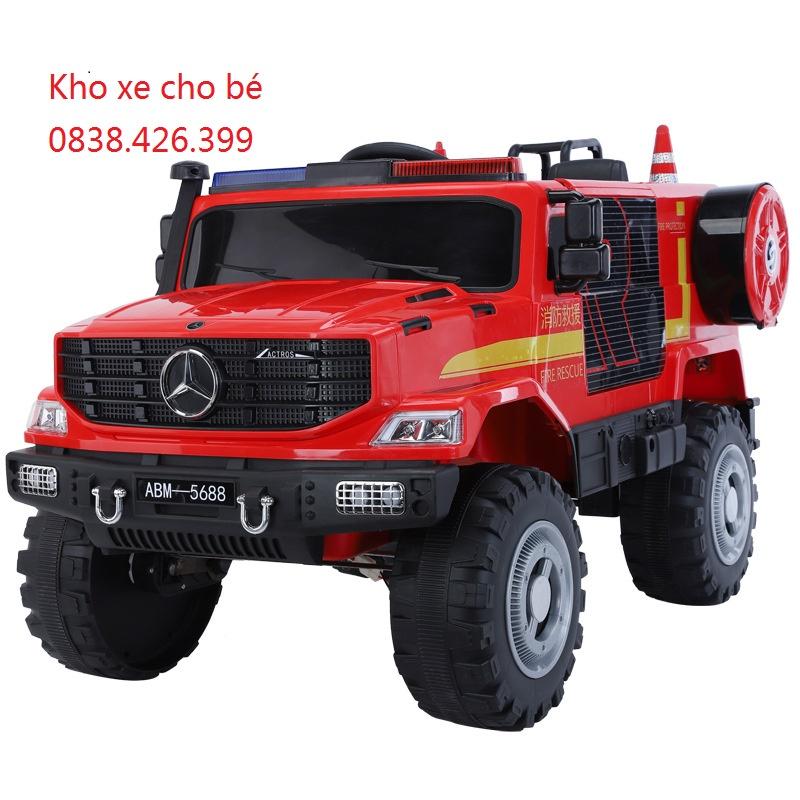 Xe ô tô điện cho bé MERCEDES G650 4 động cơ 2 ghế ngồi đèn nhạc kết nối USB/Bluetooth/Mic điều khiển từ xa