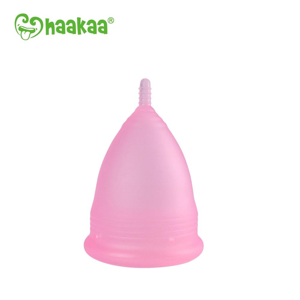 Cốc nguyệt san silicone thân ngắn Flowcup Haakaa. Không chứa BPA, PVC và phthalate. Mềm mại, tiết kiệm, thay thế băng vệ sinh hoàn hảo