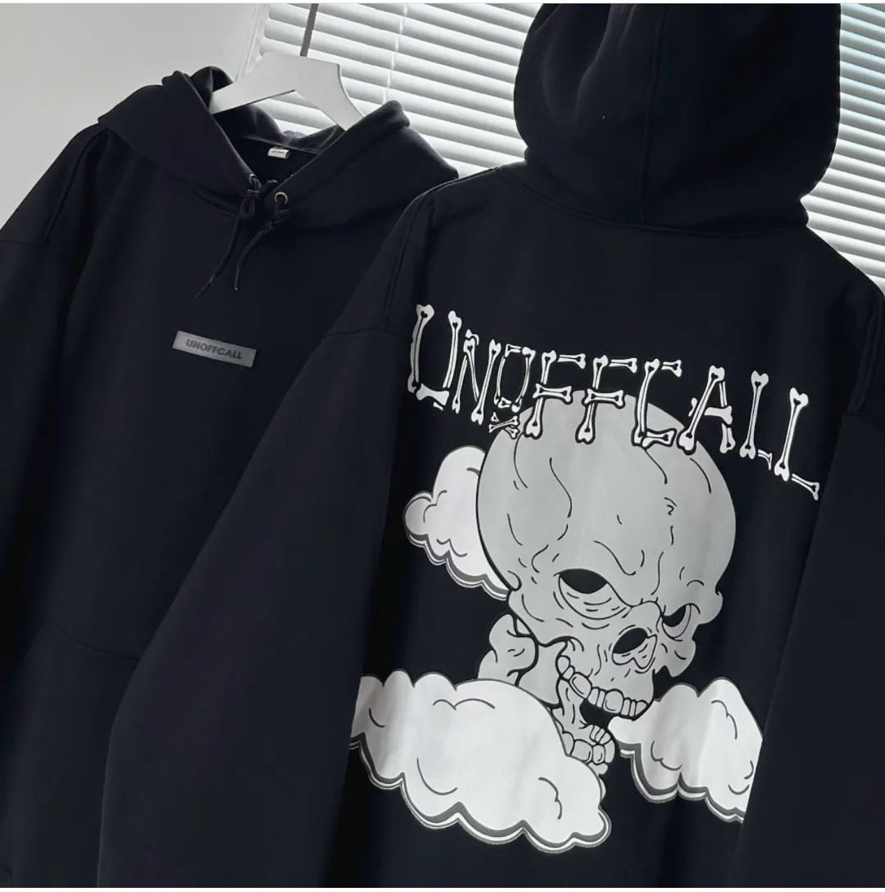 Áo khoác hoodie nỉ bông dày dặn tag UNOFFCALL đầu lâu 3 túi màu đen form rộng unisex nam nữ, áo hoodie cặp đôi