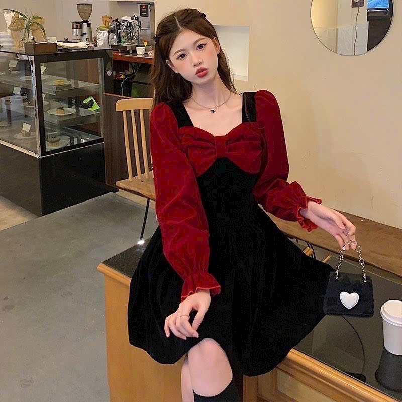 ĐẦM XOÈ PHỐI TAY DÀI NƠ NGỰC MÀU Y HÌNH