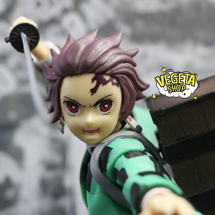 Mô hình Kimetsu No Yaiba - Mô hình thanh gươm diệt quỷ - Kamado Tanjiro đeo hộp gỗ Nezuko thủ thế - Tanjirou - Cao 20cm