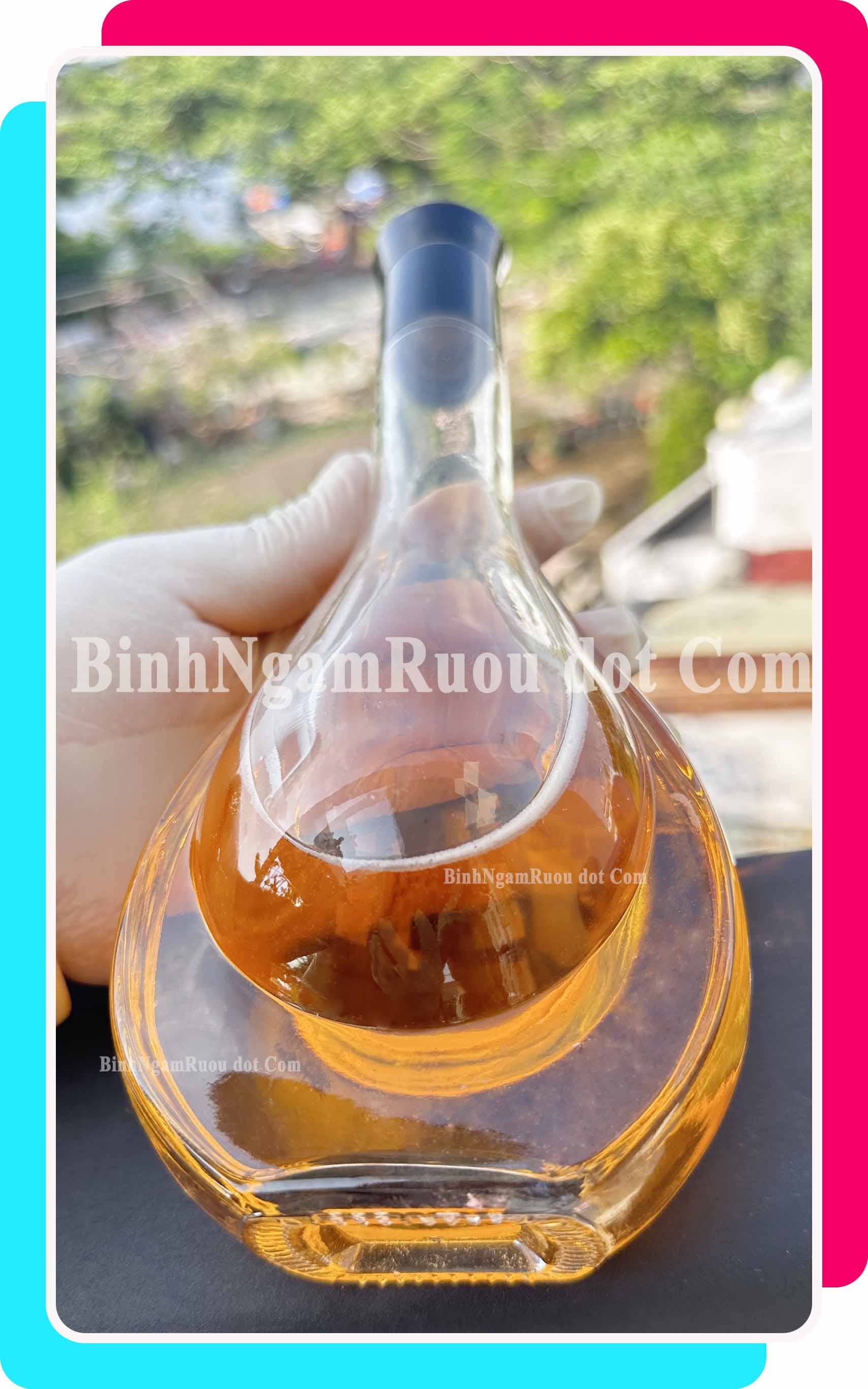 C33 Chai Đựng Rượu Thủy Tinh Dáng Giọt Nước 500ml - Đẹp Cao Cấp - Nắp Kín Thủy Tinh Trong - Tặng Biếu Sang Trọng
