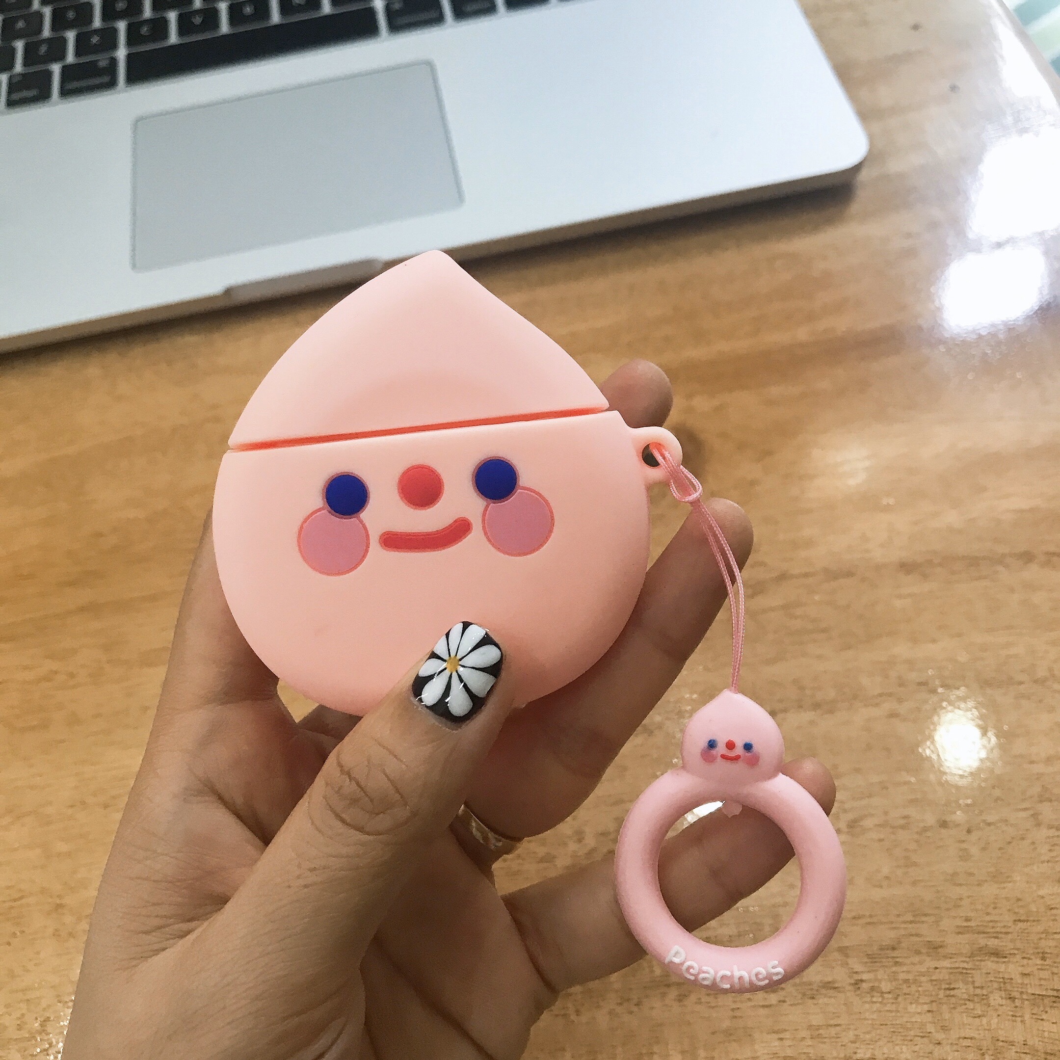 Bao Case Silicon Cho Tai Nghe Apple AirPods 1 / AirPods 2 -  Hình Trái Đào