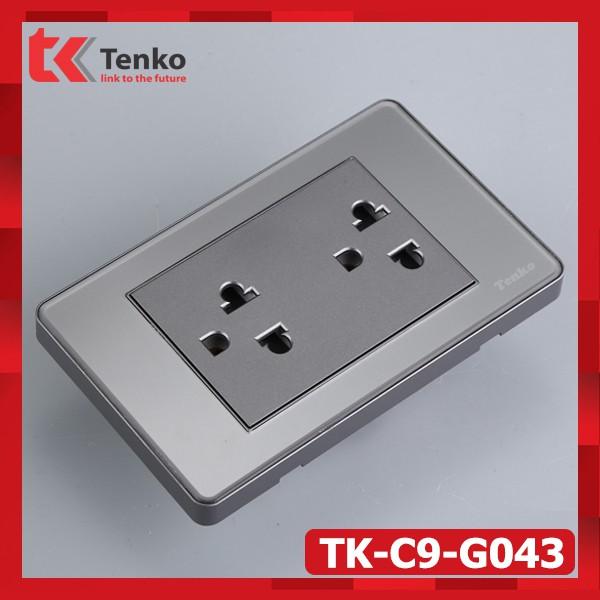 Ổ Điện Đôi 3 Chấu Âm Tường Mặt PVC Trong Bo Viền Màu Xám - Chống Xước Bong Chóc Màu, TENKO TK-C9-G043