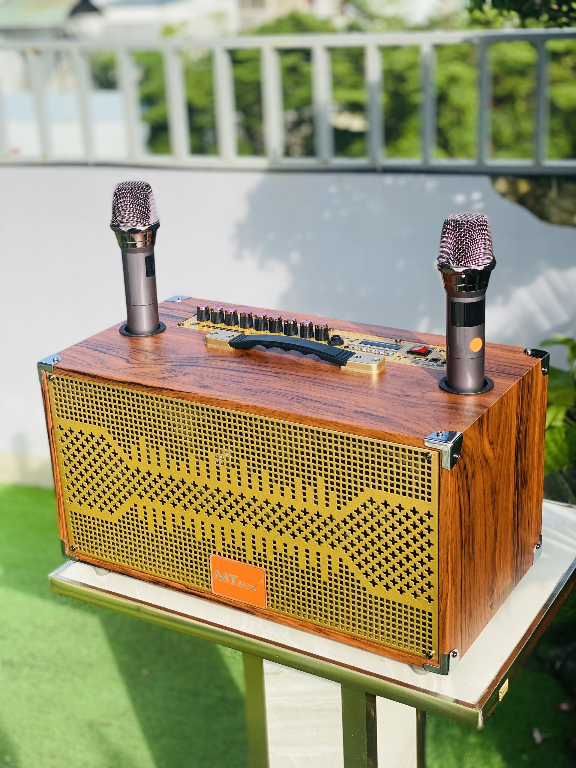 Loa Karaoke Mini MT P266 Bass đôi 17 Công Suất 250w Kết Nối Bluetooth, Hát Cực Hay Kèm 2 Micro Không Dây Hút Tiếng Hát Nhẹ Bảo  Hàng Nhập Khẩu