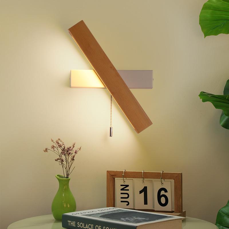 Ưu đãi đặc biệt đèn tường gỗ chắc chắn LED tối giản hiện đại Bắc Âu sáng tạo đèn ngủ phòng khách phòng ngủ lối đi khách sạn xoay đèn gỗ