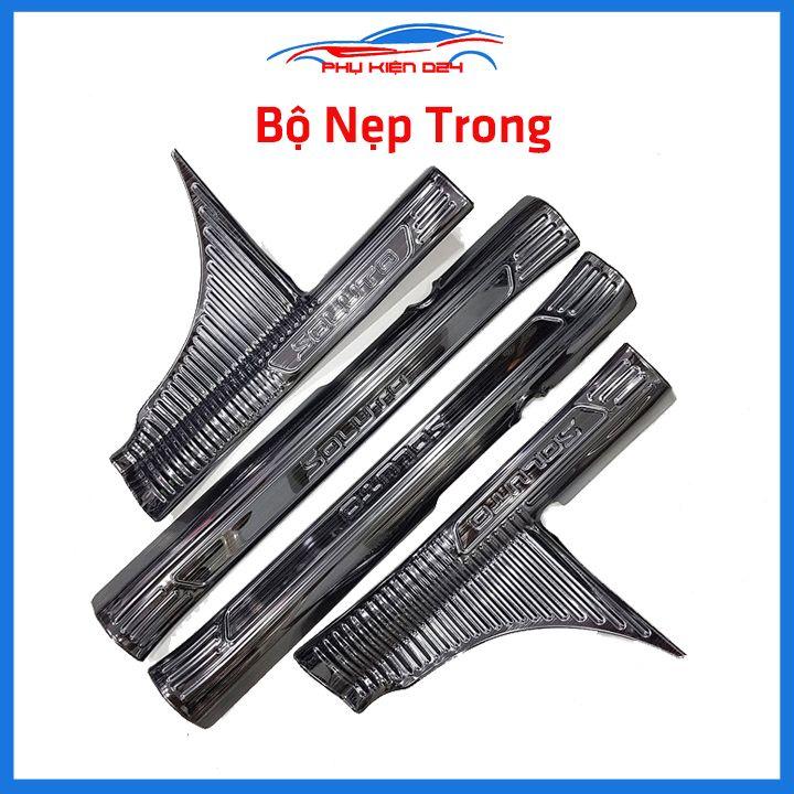 Bộ ốp bậc cửa trong ngoài nẹp bước chân Soluto kiểu vây cá vân Titan chống trầy trang trí xe