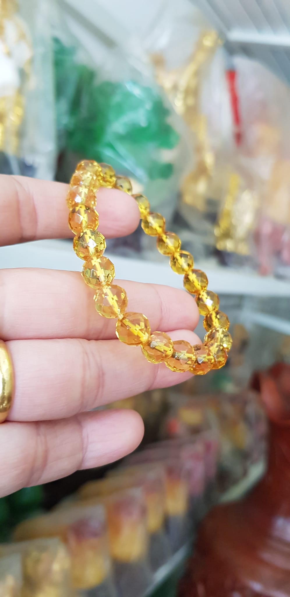 Vòng tay chuỗi đá thạch anh tự nhiên vàng tươi giác size nhỏ 8mm 22 hạt vòng hợp nữ mệnh kim thổ thuỷ đeo đẹp may mắn tốt cho sức khỏe, công việc hanh thông thuận lợi ạ món quà tặng ý nghĩa dành cho chính mình &amp; người thân ạ