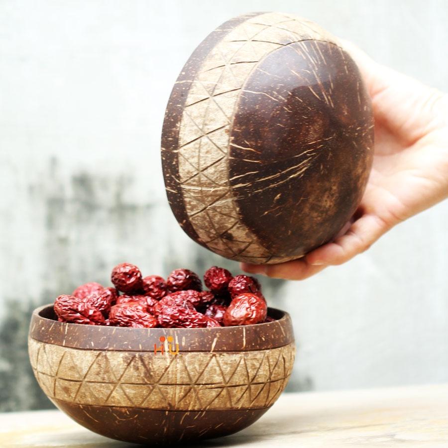 Tô gáo dừa khắc hoa văn Cas