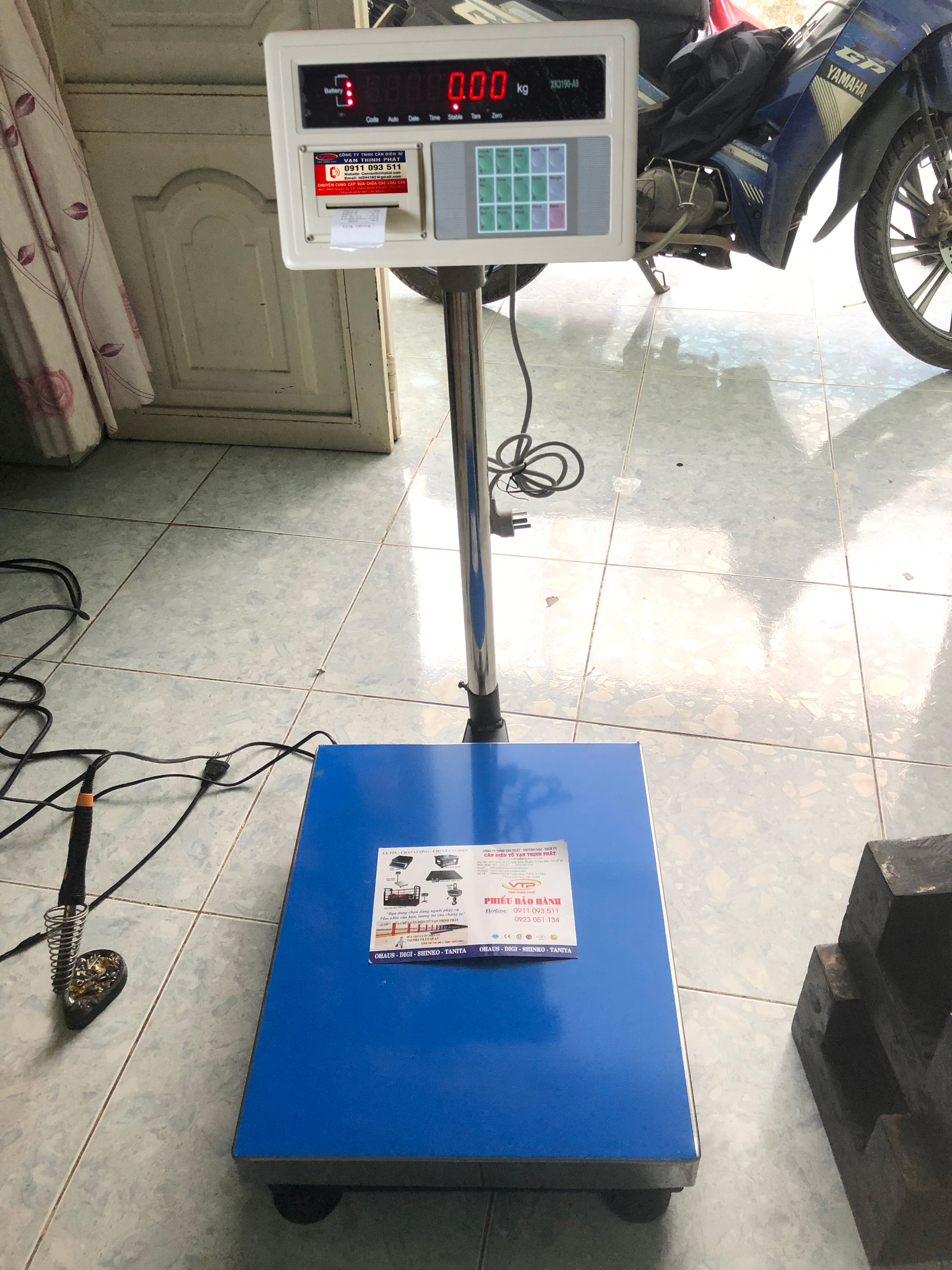 Cân Bàn Điện Tử XK-3190 A9 200 kg