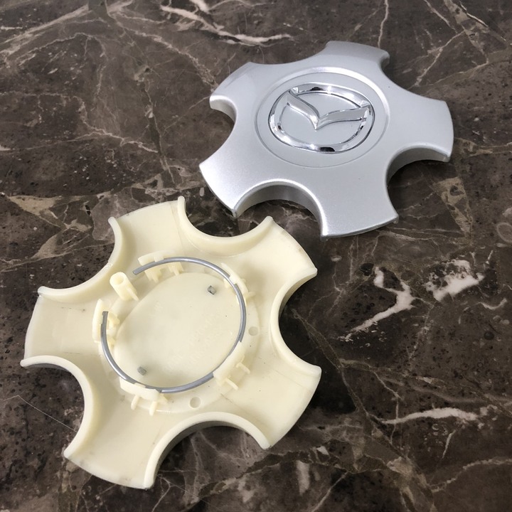 Logo chụp mâm, ốp lazang bánh xe ô tô Mazda Đường kính 11.5cm, đường kính chân: 6cm, cao 1.5cm - 1 CHIẾC