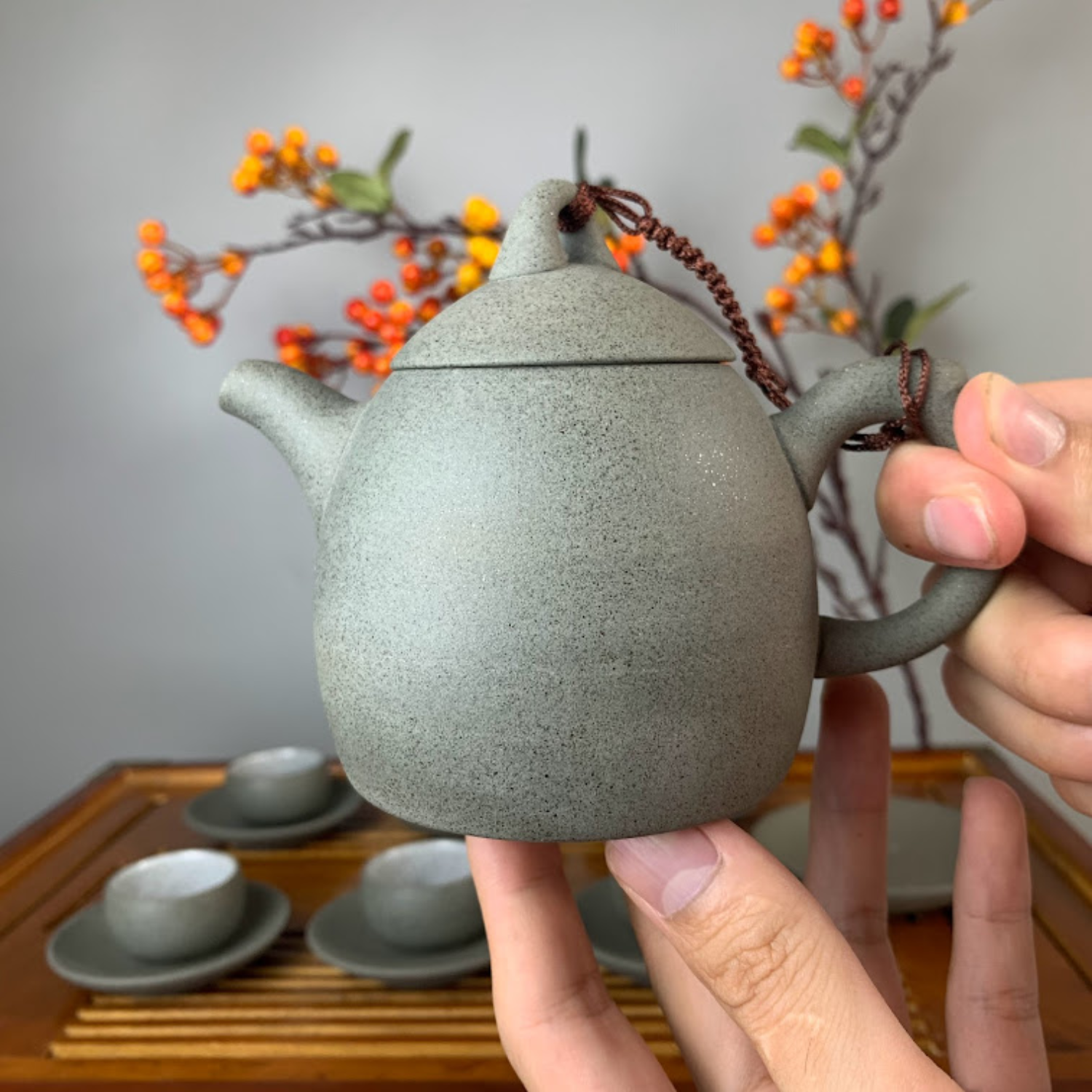 Bộ ấm chén uống trà cao cấp , bộ ấm trà Bát Tràng - hoàng sa tần quyền