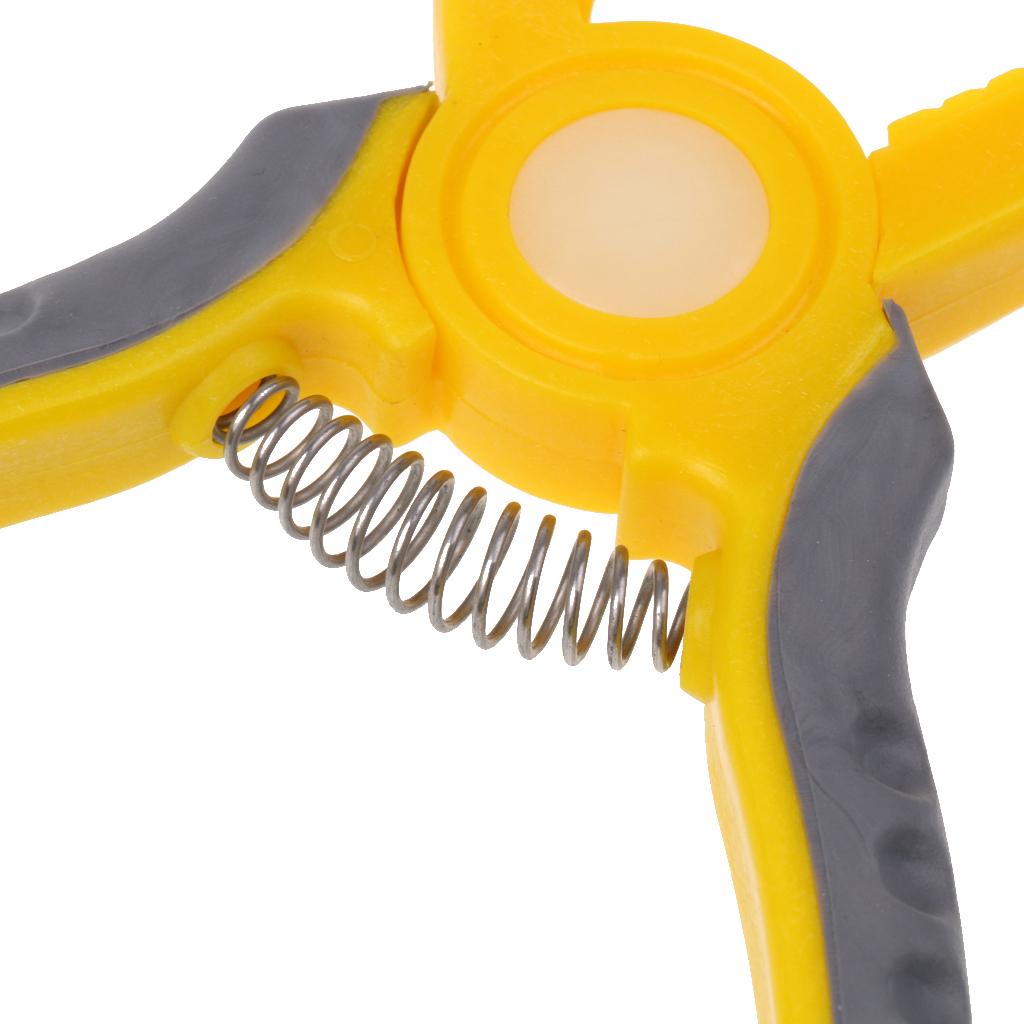 Plastic Grip Clamp Fishing Pliers Lip Gripper Grabber Clip with Lanyard