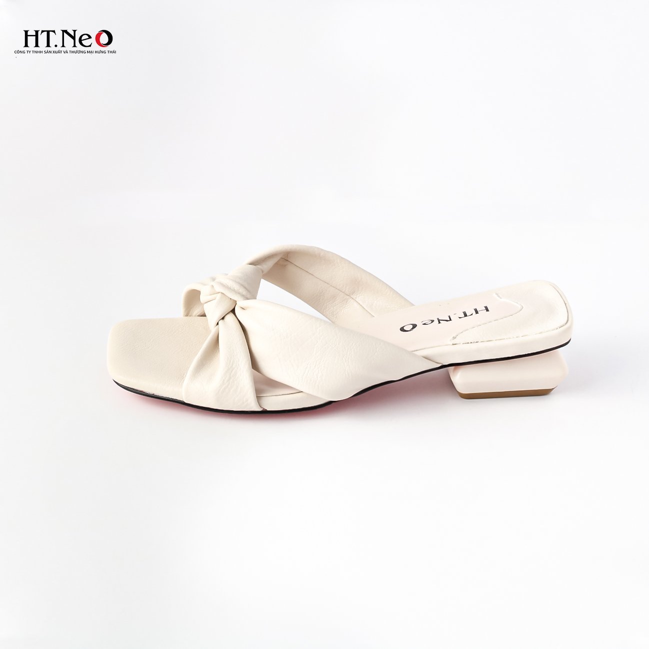Sandal nữ HT.NEO gót vuông thiết kế đơn giản, trẻ trung, quai da thắt nơ, da cao cấp SDN68