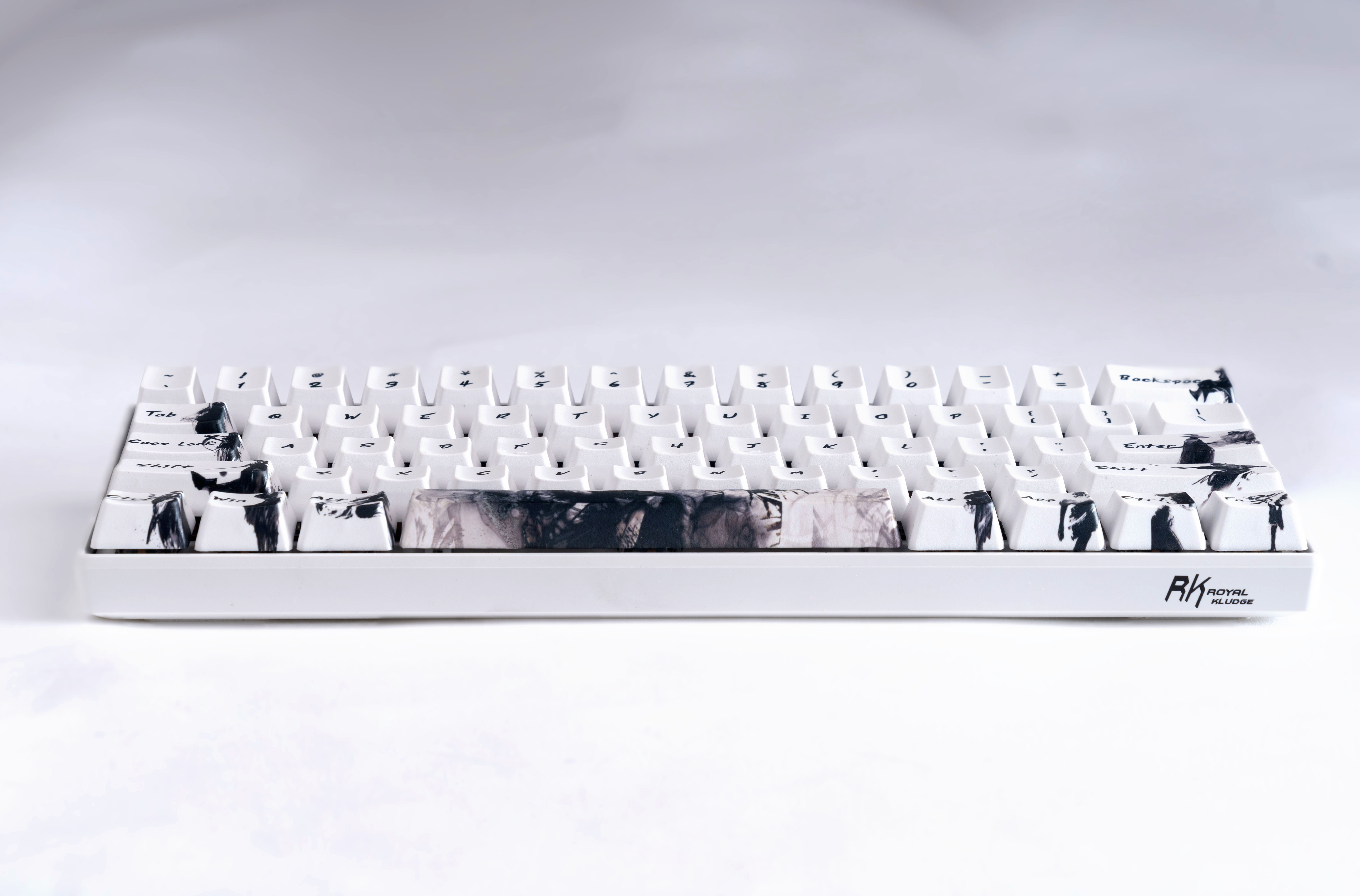 Keycap  PBT dành cho Bàn phím cơ không dây RK61 – Chính hãng Royal Kludge. 61 phím, Hoạ tiết Kiếm Khách, công nghệ in Dye–sub, bền đẹp. OEM Profile.