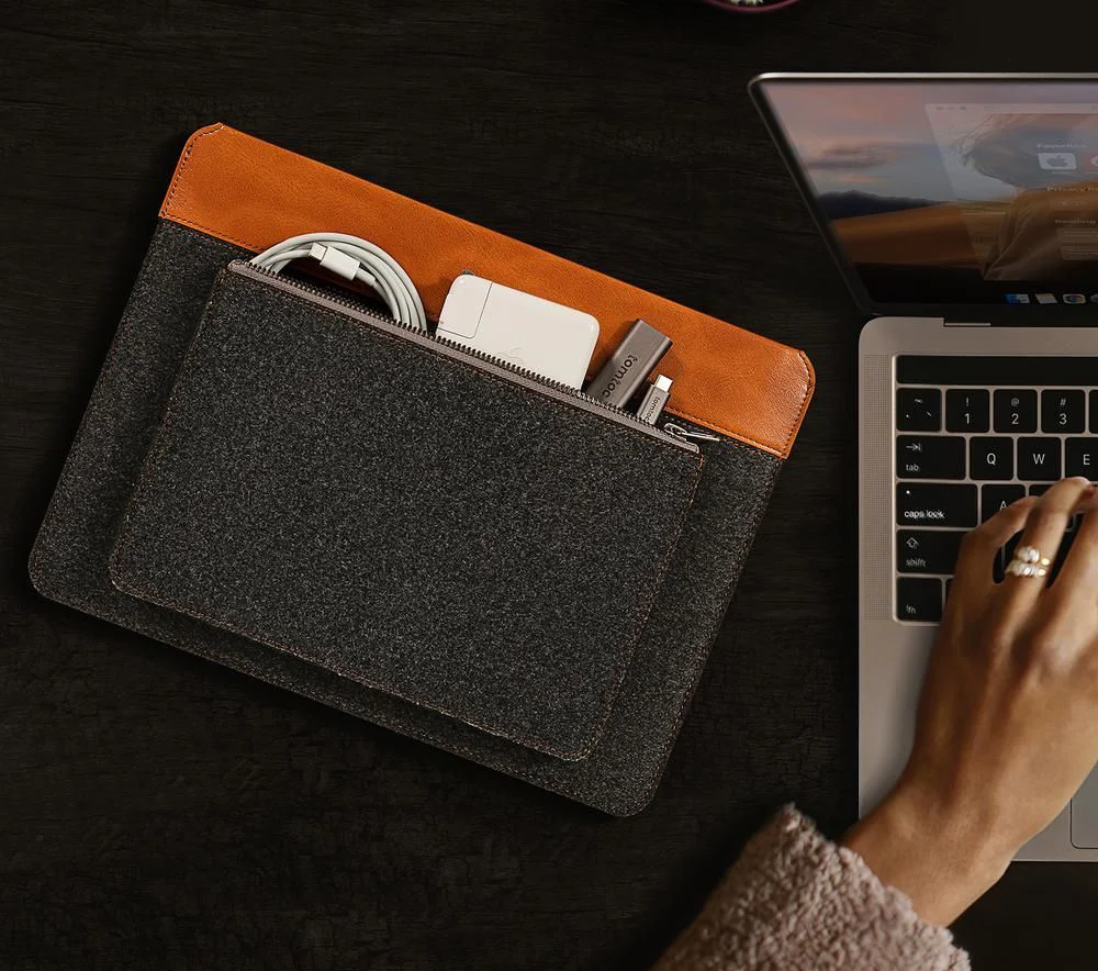 Túi chống sốc Mac Book 16 inch Tomtoc Felt & Pu Hàng Chính Hãng