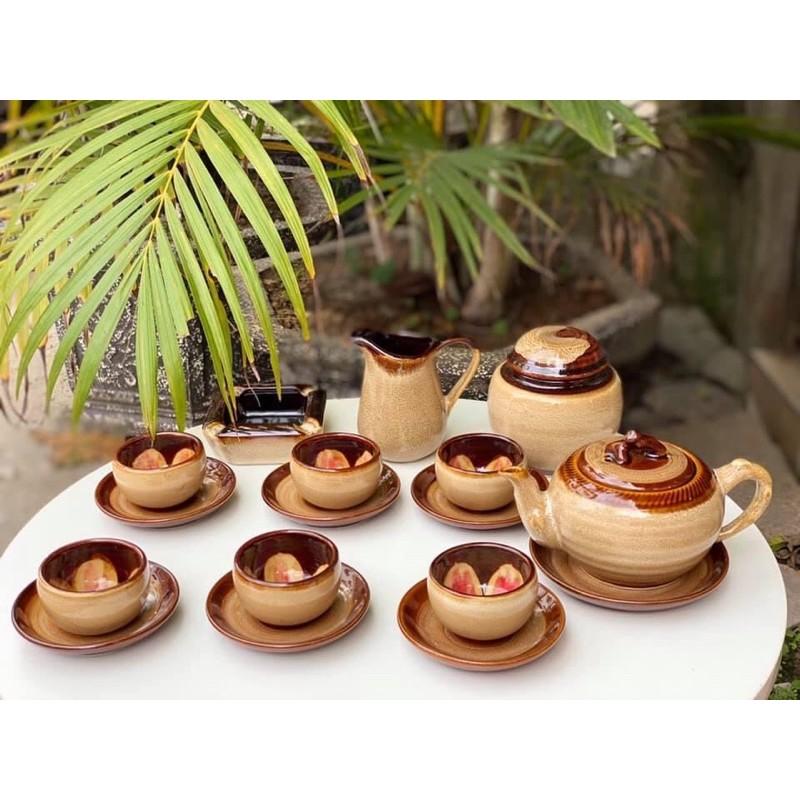 BỘ ẤM CHÉN HOA TRONG LÒNG CHÉN