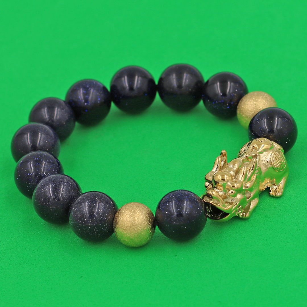 Vòng chuỗi đeo tay đá lam sa 14 ly  charm tỳ hưu và bi inox vàng, vòng tay chuỗi hạt