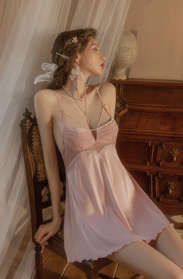 Váy Ngủ Trơn Phối Ren Nữ Tính - B.Lingerie