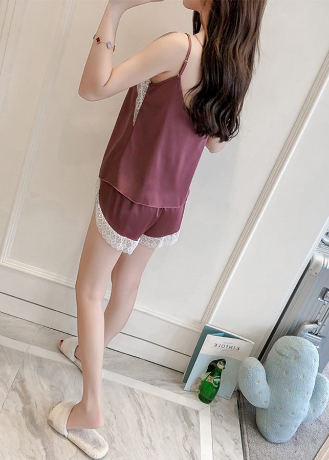 Bộ Đồ Nữ Phi Lụa Quần Ngắn Viền Ren Trắng