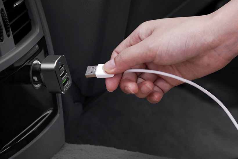 Sạc xe hơi USB Car Charger LAUT Powerdash 7.8 - Hàng chính hãng