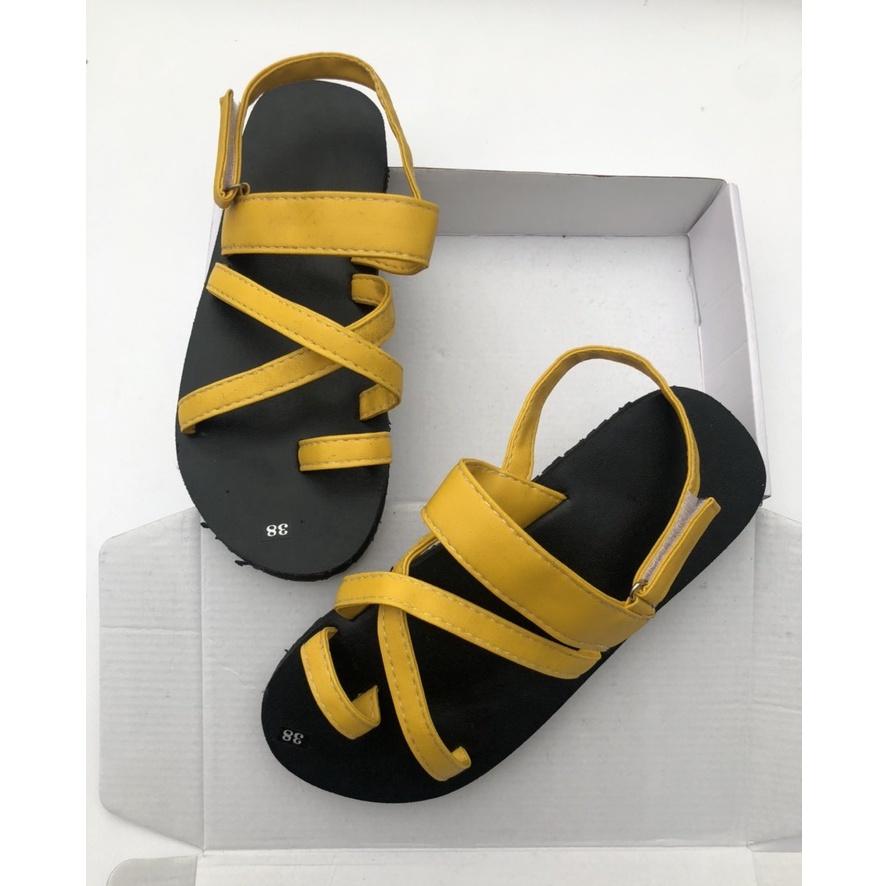 sandal đồng nai xăng đan nam nữ ( đế đen quai vàng ) size từ 34 nữ đến 43 nam