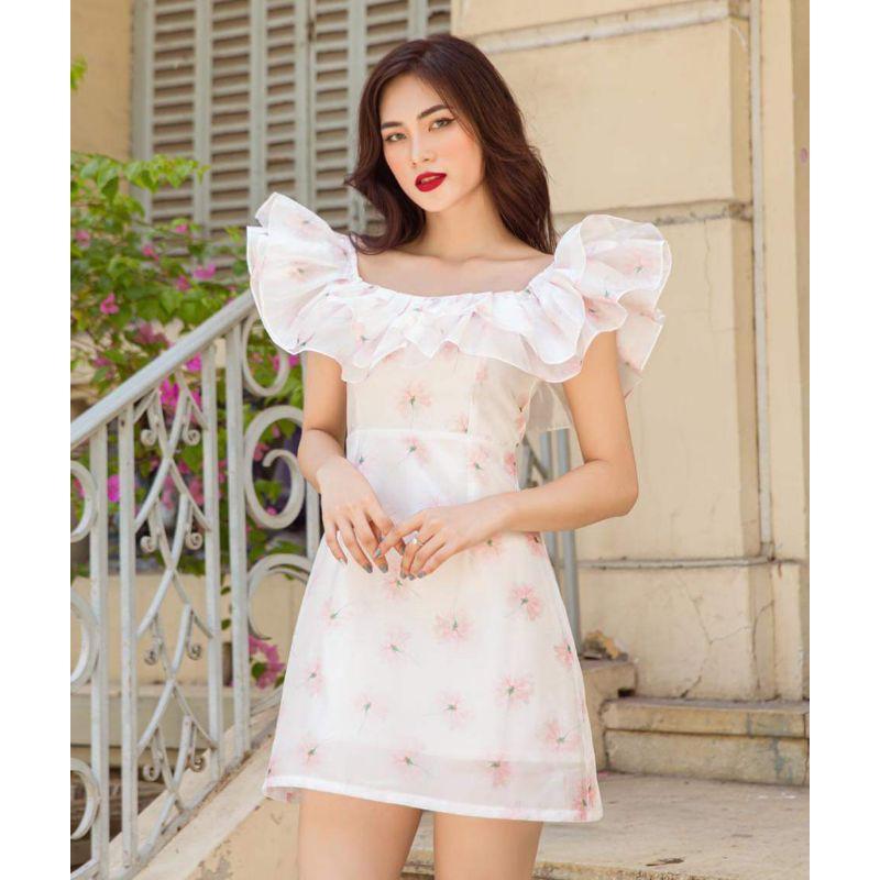 Đầm WONDERHOUSE trễ vai vải hoa ánh kim