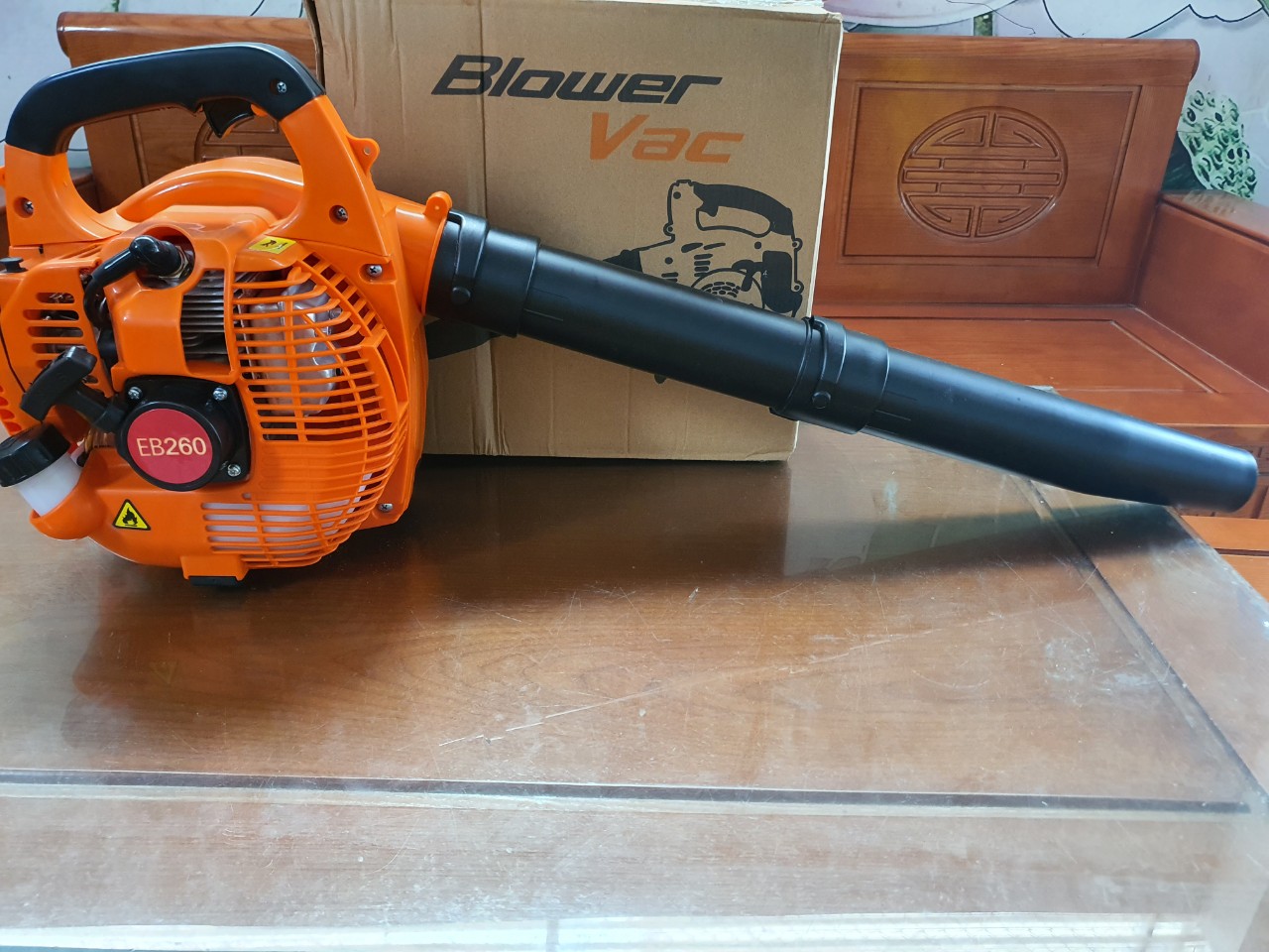 Máy thổi bụi, lá cây công nghiệp chạy xăng 2 thì BLOWER VAC - EB260